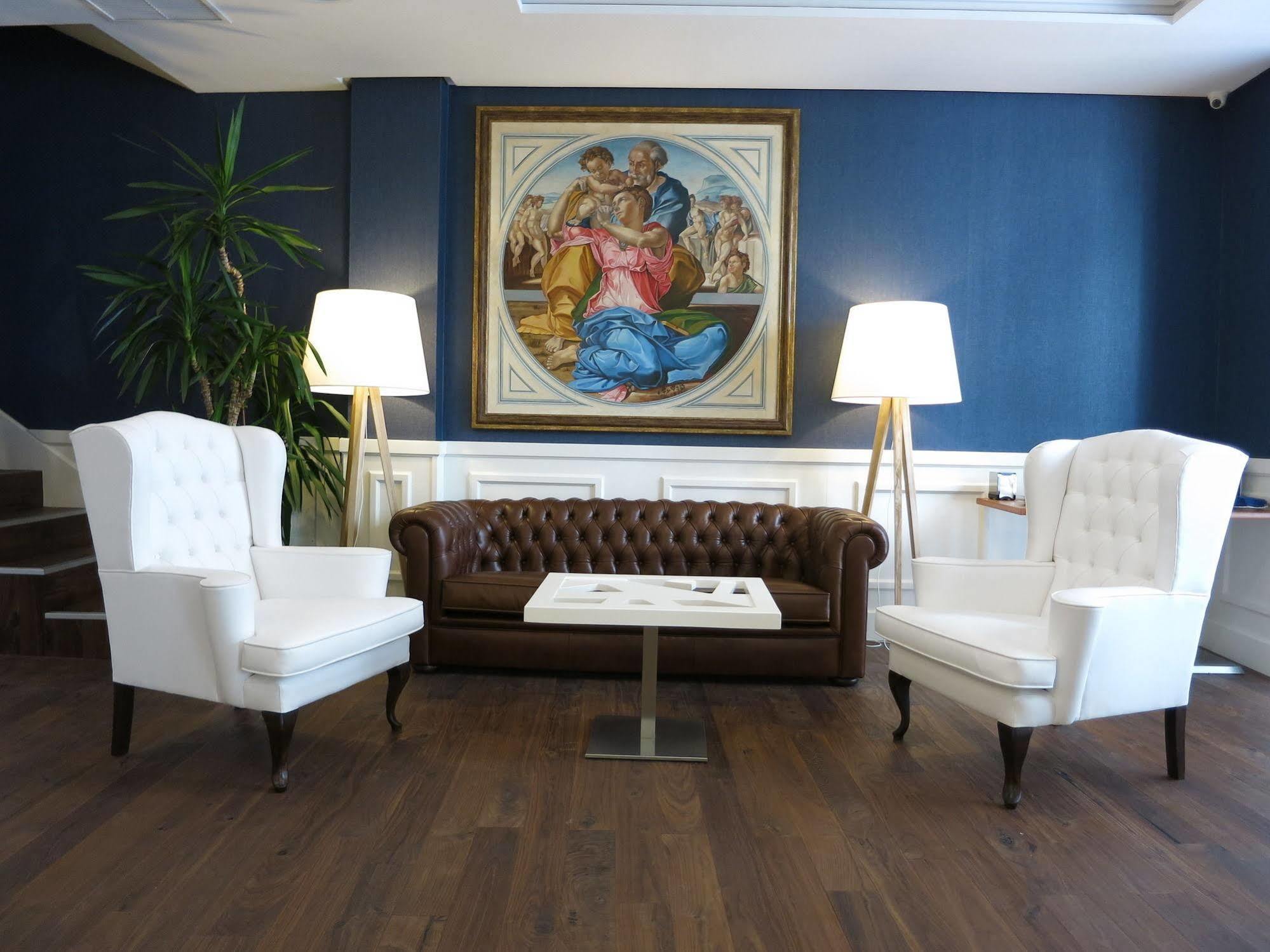 Boutique Atrio Hotel 4*